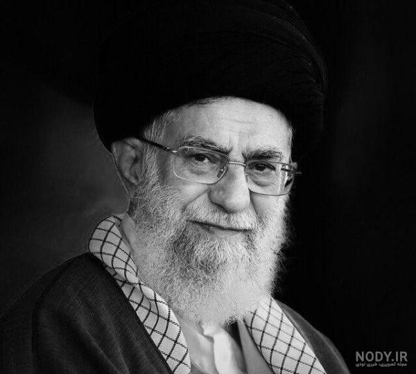 عکس سیاه و سفید رهبری