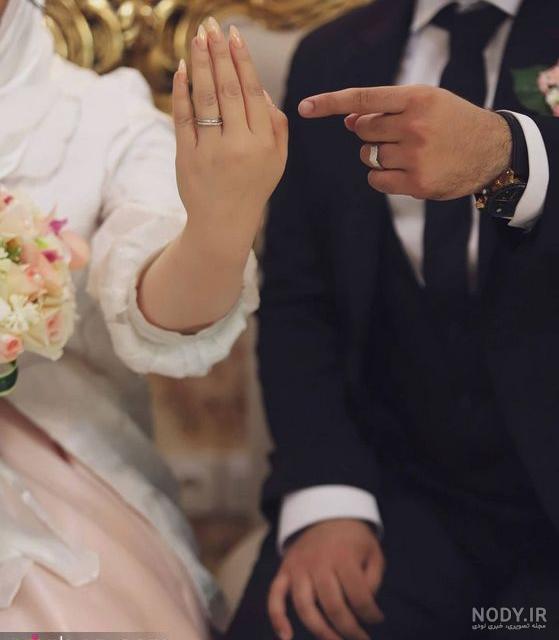 عکس نامزدی زن