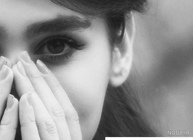 عکس تتلو نیم رخ