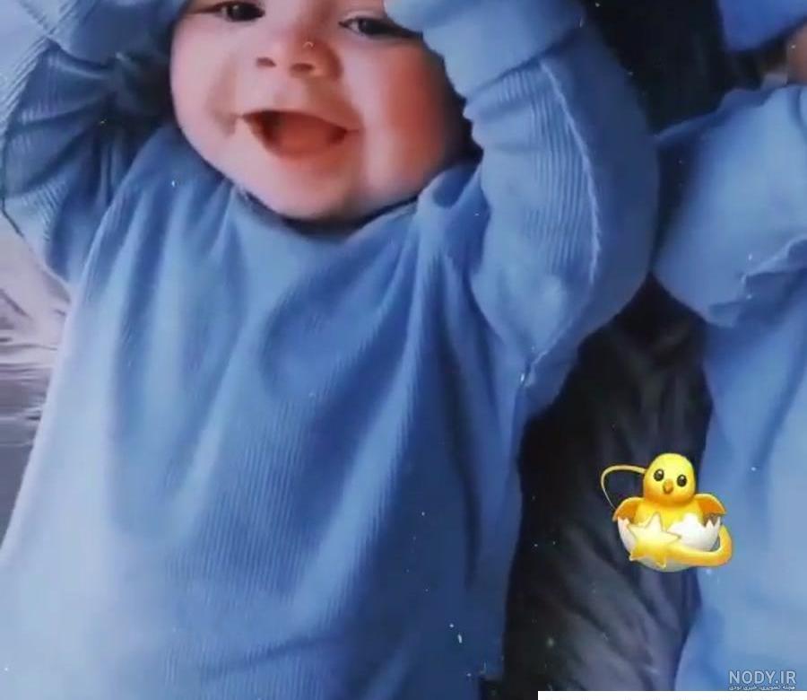 پروفایل پسر بچه غمگین