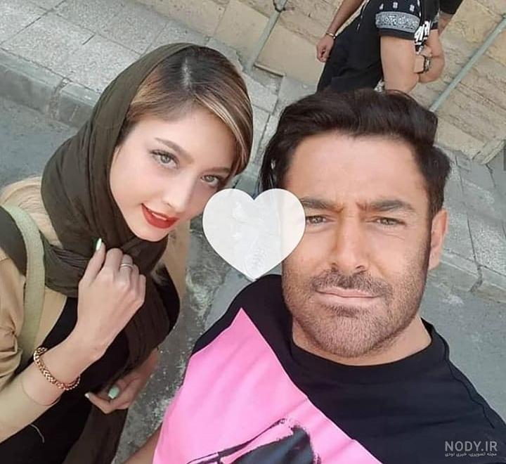 عکس گلزار با زنش