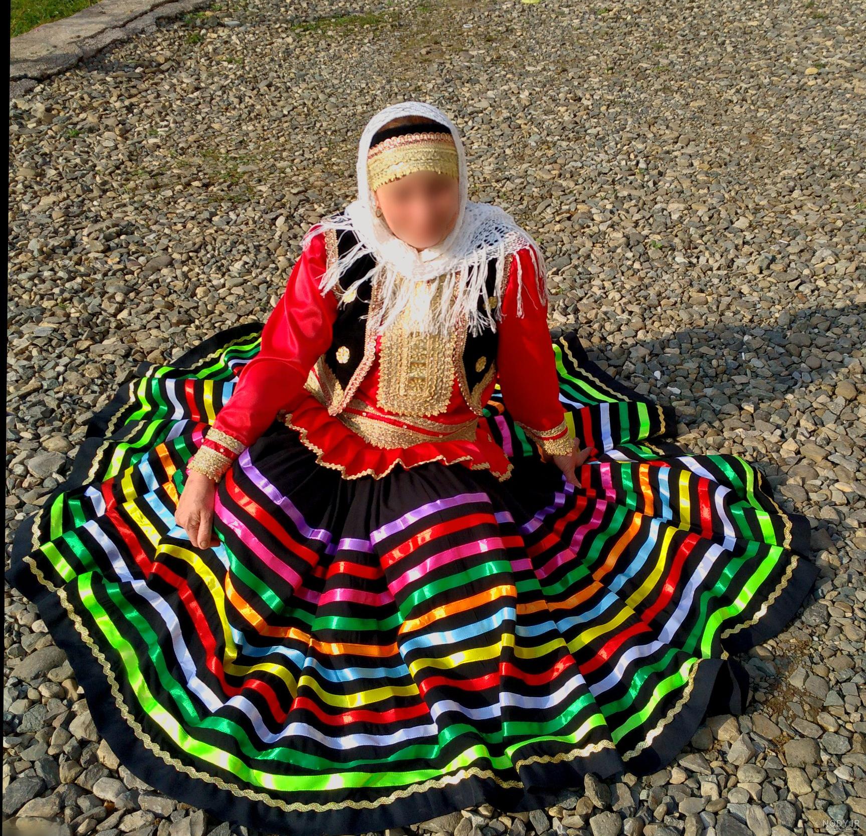 لباس سنتی گیلان در جشنواره جهانی لباس تجلیل شد لباس سنتی گیلان در جشنواره جهانی لباس تجلیل شد