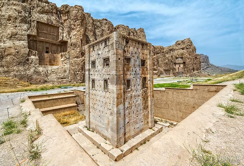 نقش رستم به انگلیسی