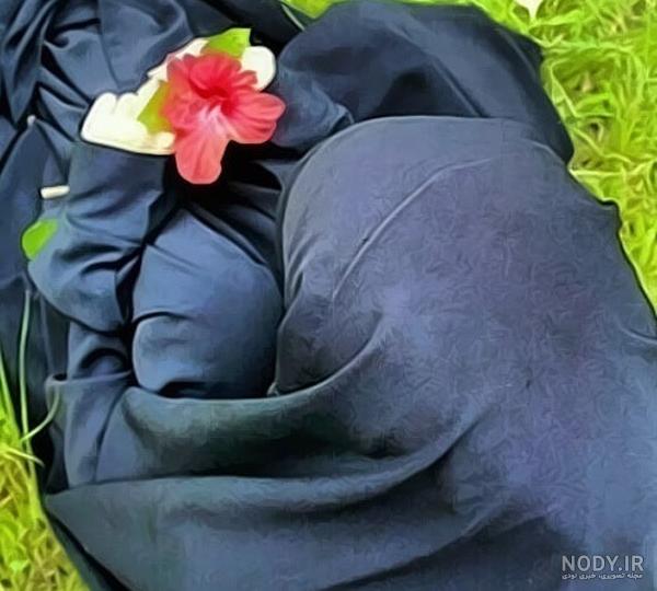 عکس دختر چادری از پشت سر عکس دختر چادری از پشت سر