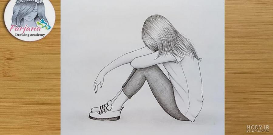 نقاشی ساده دخترانه با مداد غمگین