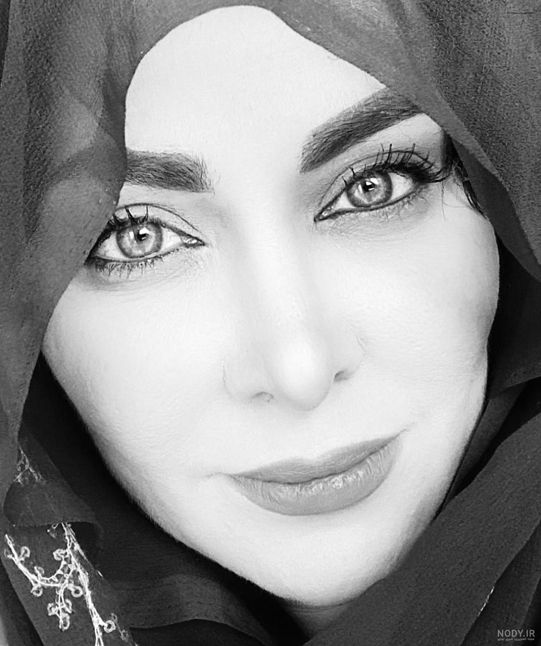 عکس زن چشم سبز خوشگل