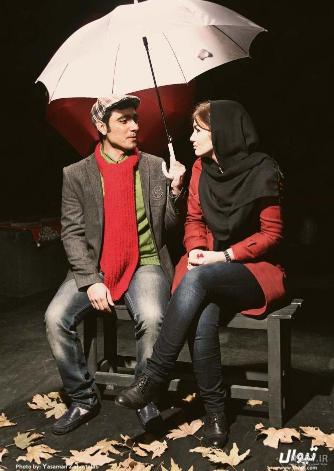 وکتور روبان قرمز