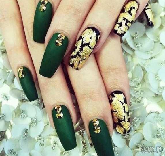 مدل ناخن قرمز و طلایی