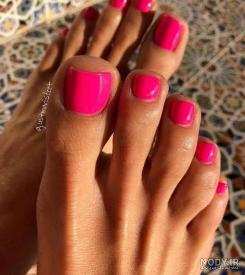 طراحی ناخن پا با لاک سفید