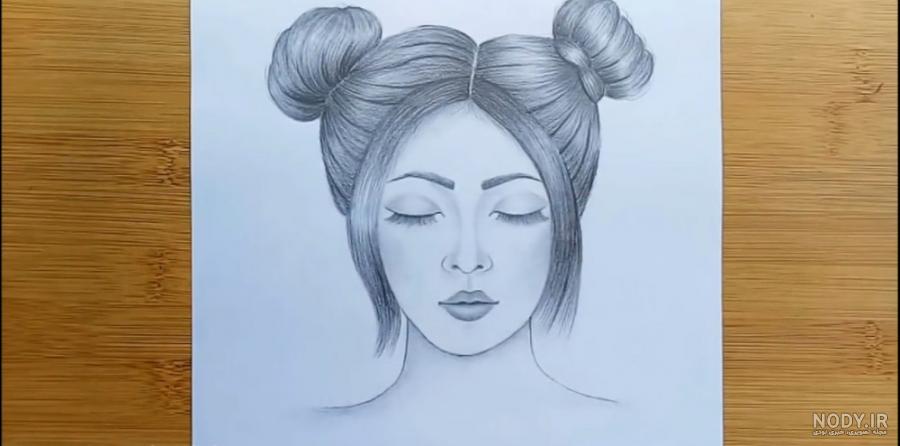 نقاشی دختری با موهای بسته