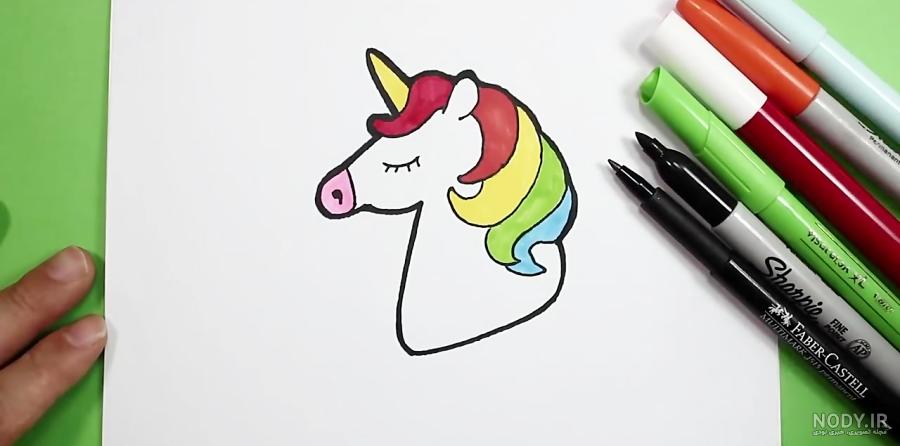 نقاشی یونیکورن ساده
