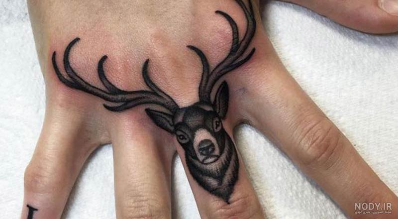 تاتو روی دست گوزن