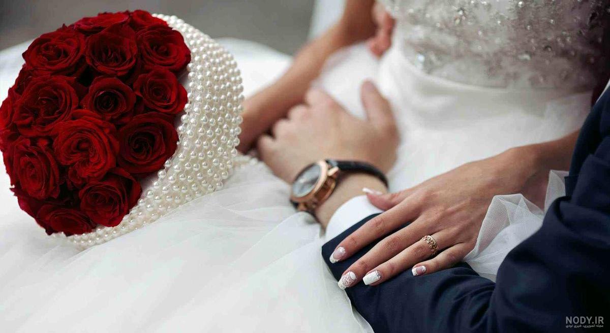 عکس هنری با حلقه ازدواج