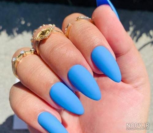 طراحی ناخن با لاک آبی کمرنگ