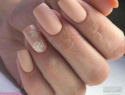 طراحی ناخن پا ساده و شیک