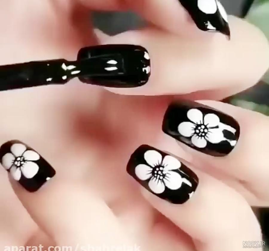 طرح ناخن گلدار