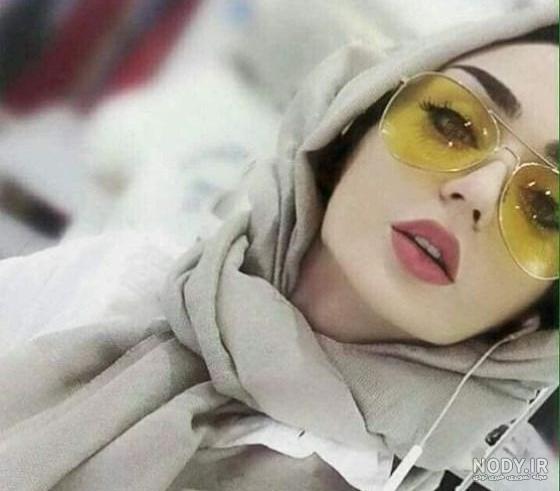 عکس دختر با عینک دودی برای پروفایل