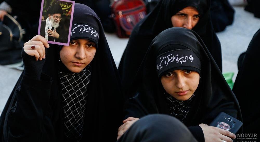 عکس دختر چادری و رهبر