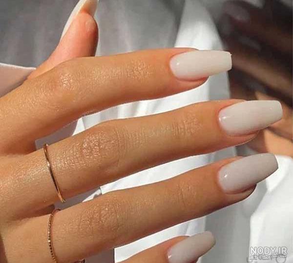 طرح ناخن سفید نقره ای