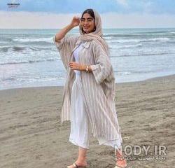 ژست عکس تولد کنار دریا