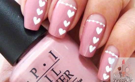 طراحی ناخن با لاک صورتی کمرنگ