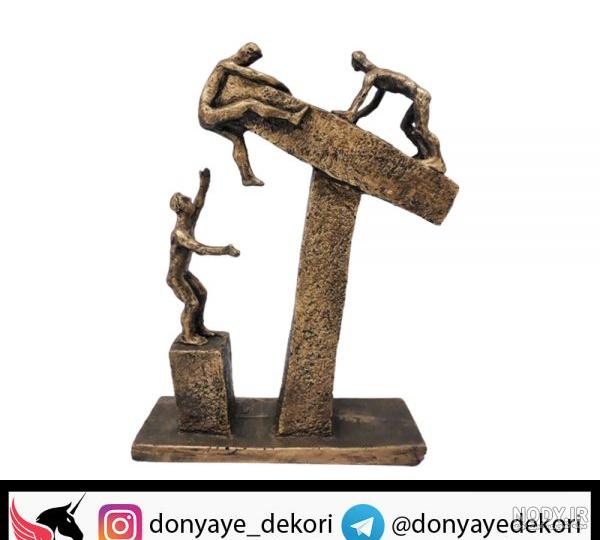 تاتو گلادیاتور زن تاتو گلادیاتور زن