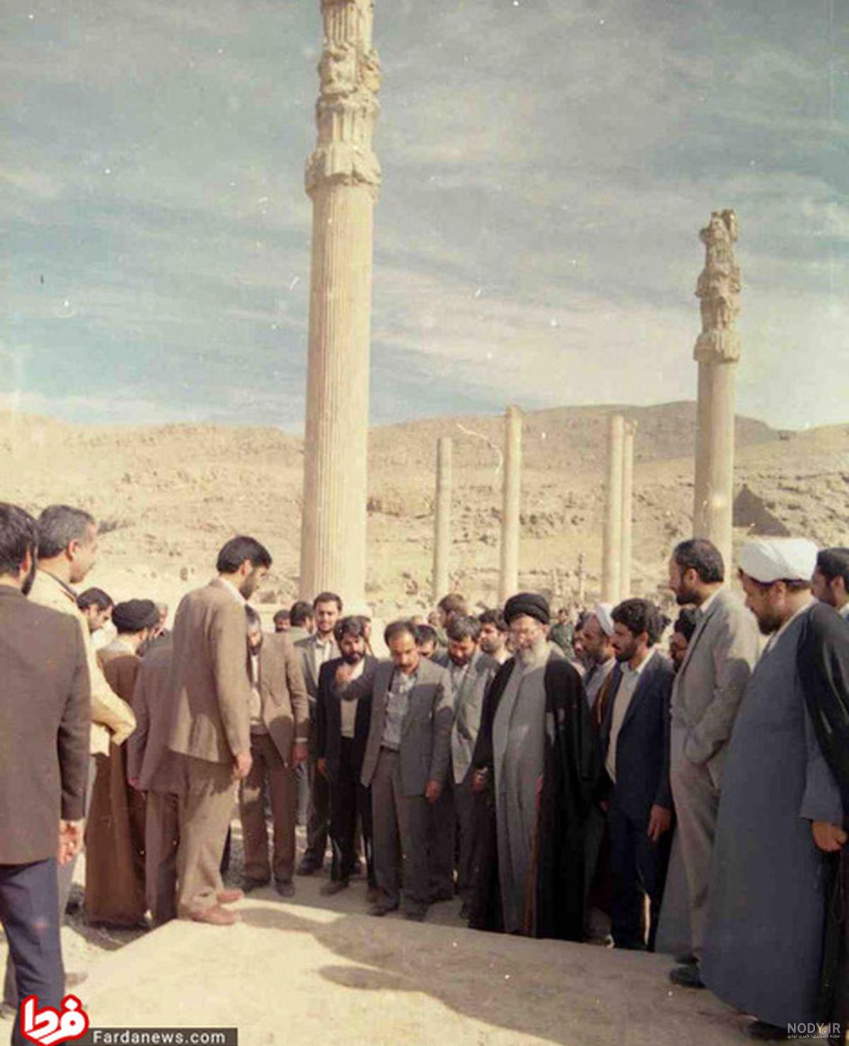 عکس رهبر انقلاب در تخت جمشید