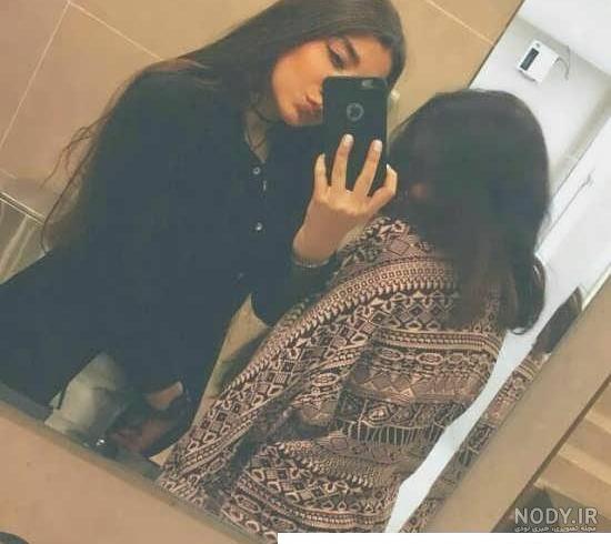 عکس دختر جلو اینه با گوشی عکس دختر جلو اینه با گوشی