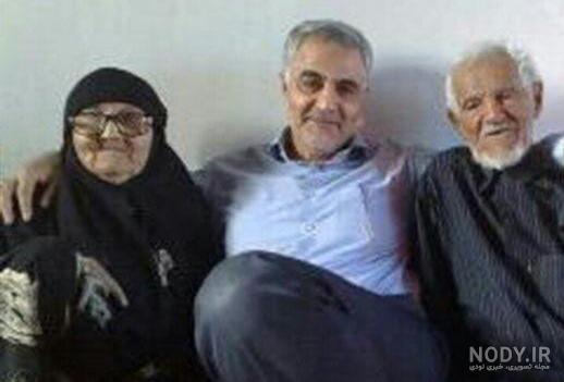 عکس شهید سلیمانی با پدر و مادرش