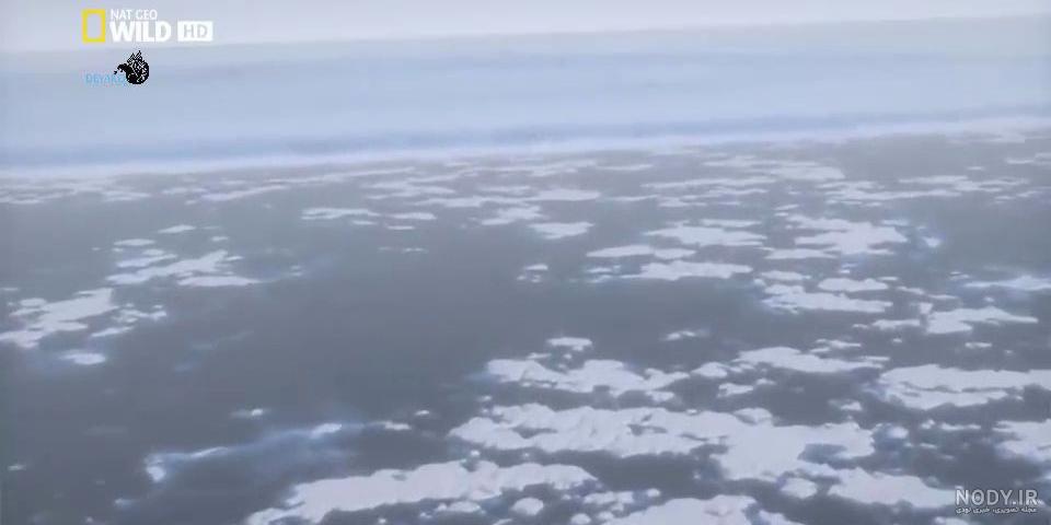 دریاچه یخ زده