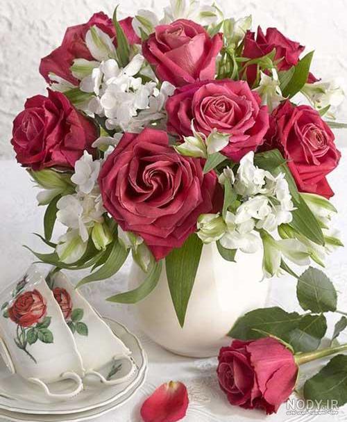 عکس گل طبیعی با گلدان