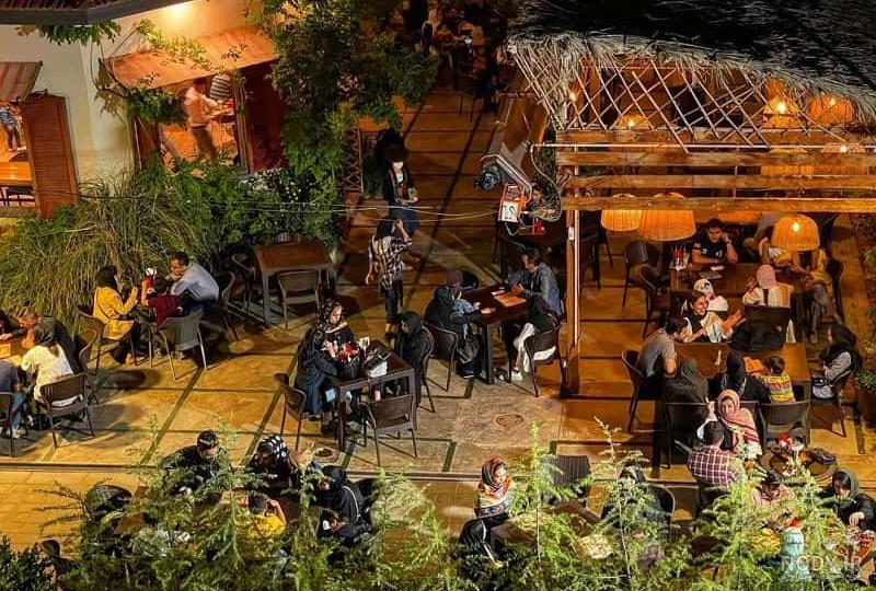 عکس کافه پاییز اصفهان