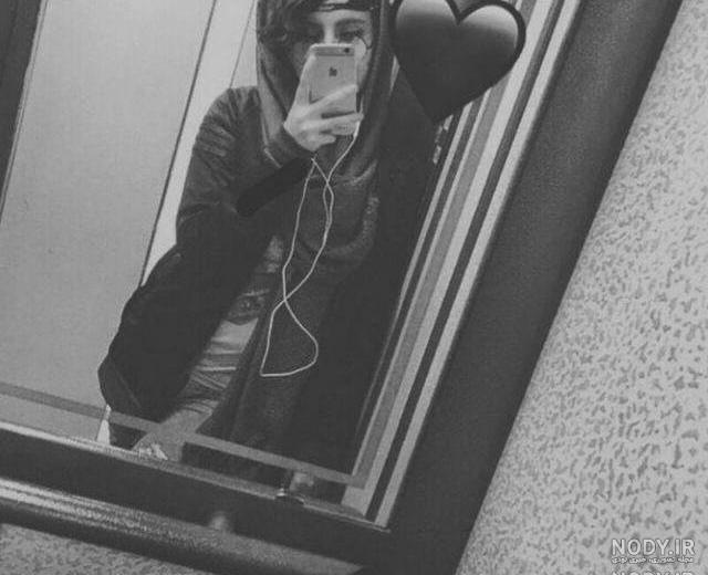 عکس جلو آینه دخترانه