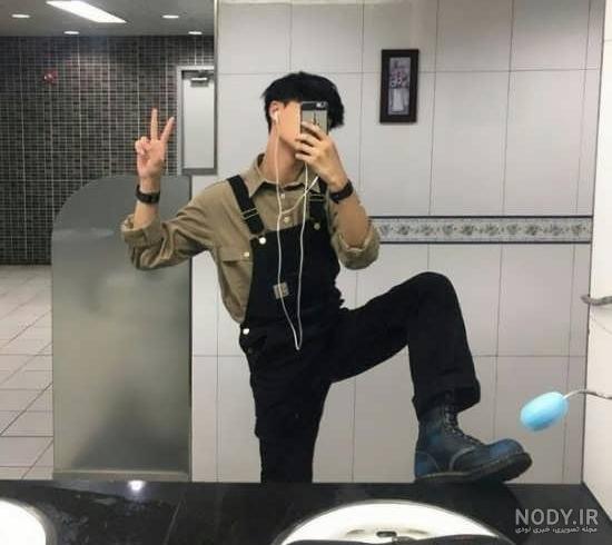 عکس جلو آینه دخترانه