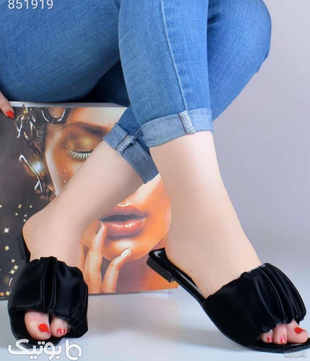 دمپایی دمپایی