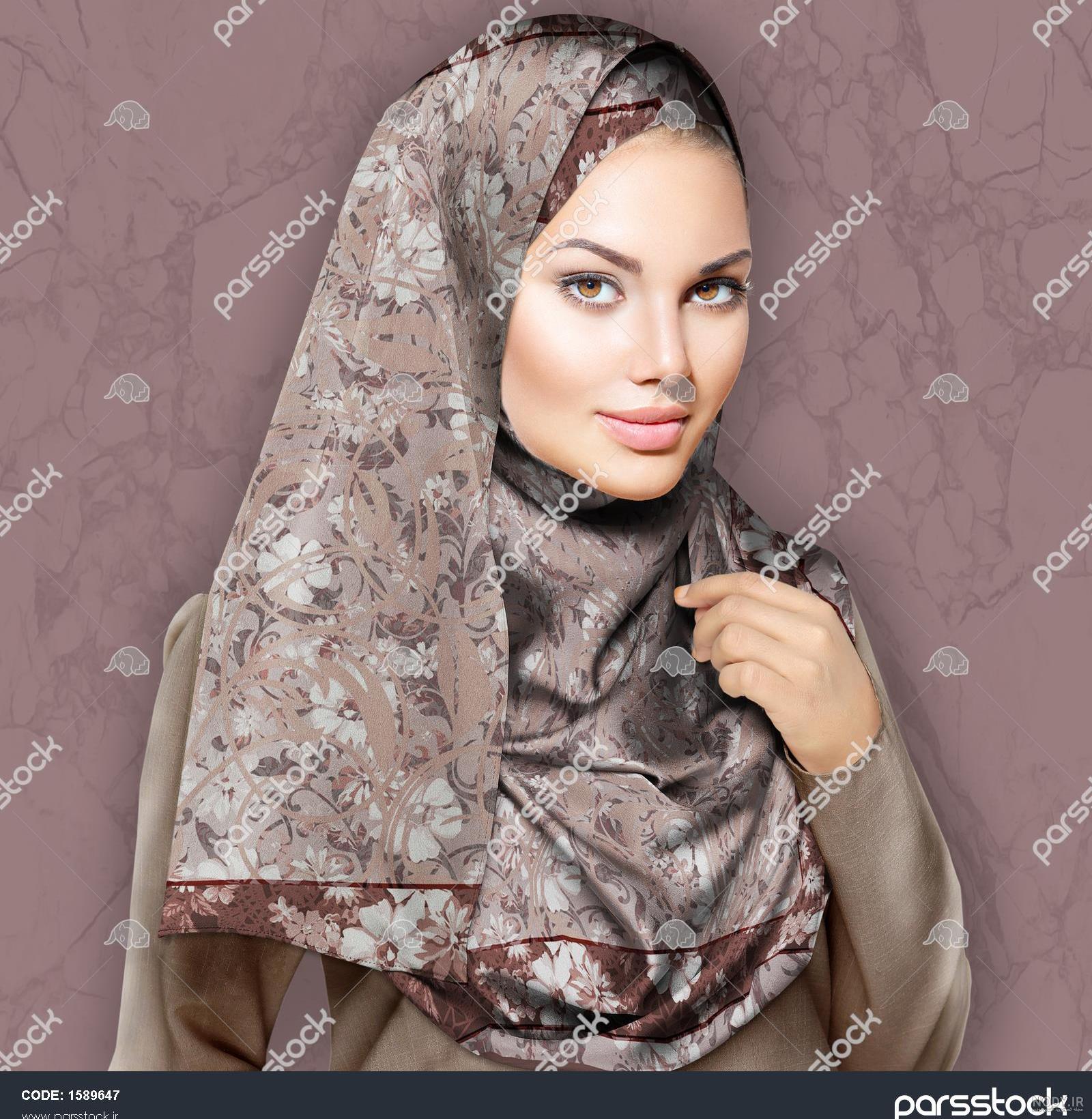 عکس روسری گلدار عکس روسری گلدار