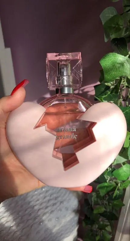 عکس مغازه عطر فروشی عکس مغازه عطر فروشی