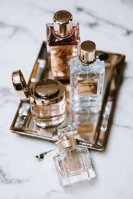 عکس عطر و ادکلن با کیفیت بالا