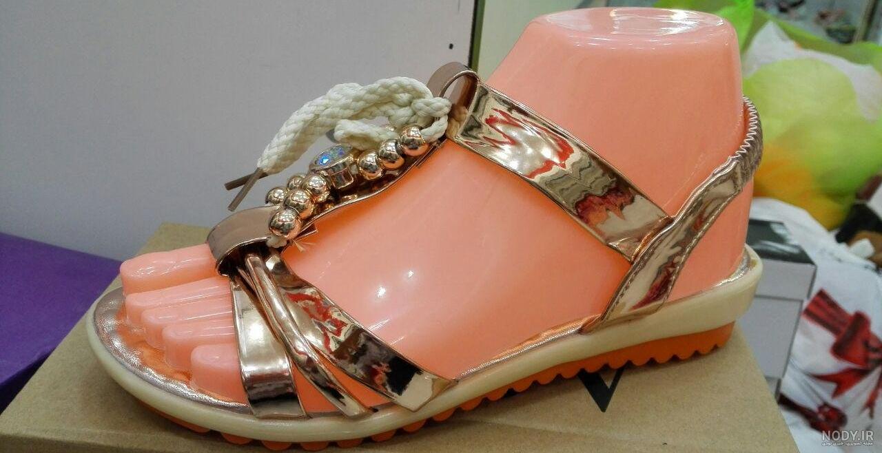 صندل تآبستانه