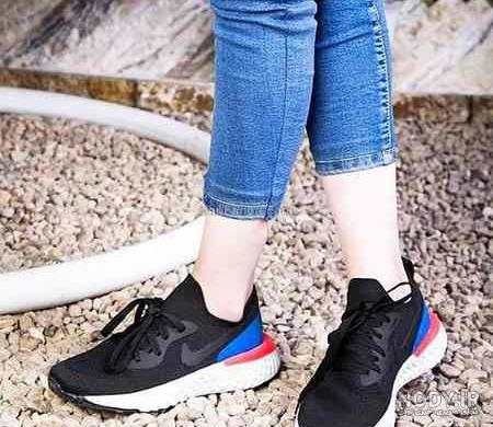 عکس کفش اسپرت دخترانه برای پروفایل