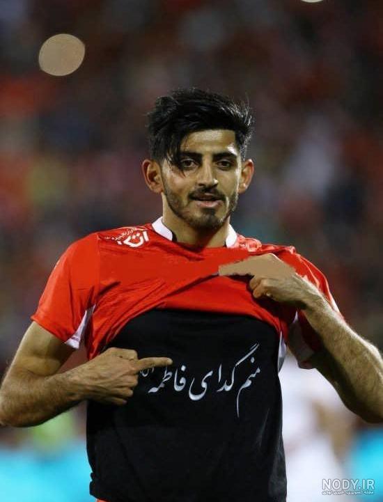 فوتبالیست