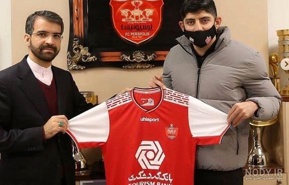 فوتبالیست