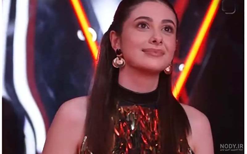 عکس آیدا در برنامه the voice
