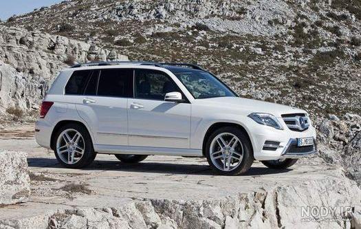 نگاهی به مرسدس GLK 350 فورماتیک | مجله پدال نگاهی به مرسدس GLK 350 فورماتیک | مجله پدال