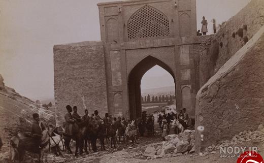 عکس/ نوزاد قنداق پیچ قاجاری