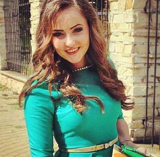 دختر 16 ساله اهوازی با دندانش خودرو می کشد ! تصاویر دختر 16 ساله اهوازی با دندانش خودرو می کشد ! تصاویر