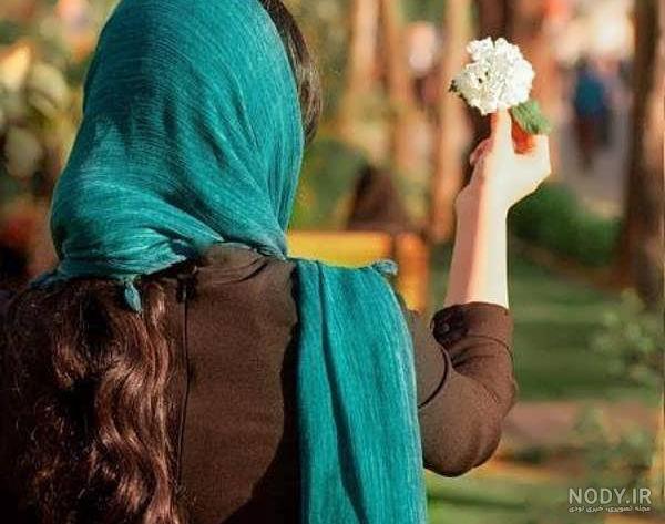 عکس دختر از پشت سر (در طبیعت، پاییز، با حجاب، با کلاه) برای ... عکس دختر از پشت سر (در طبیعت، پاییز، با حجاب، با کلاه) برای ...