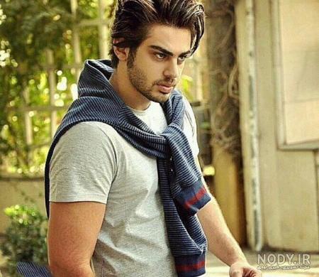 ۳۰ ژست عکاسی پسرانه جذاب | ایده‌های خاص ژست سلفی، اسپرت، پروفایل