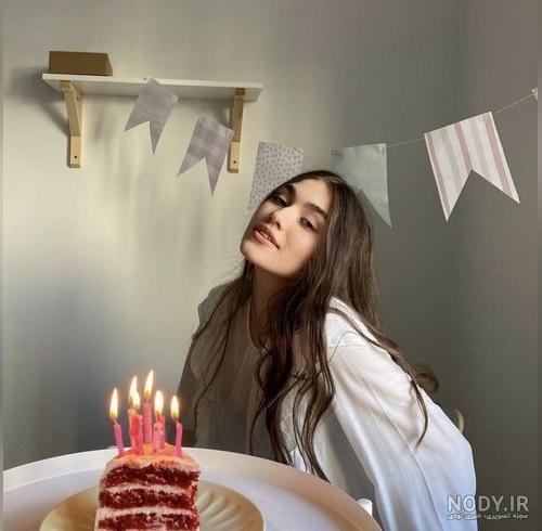 ژست عکس تولد با کاپ کیک ❤️ [ بهترین تصاویر ]