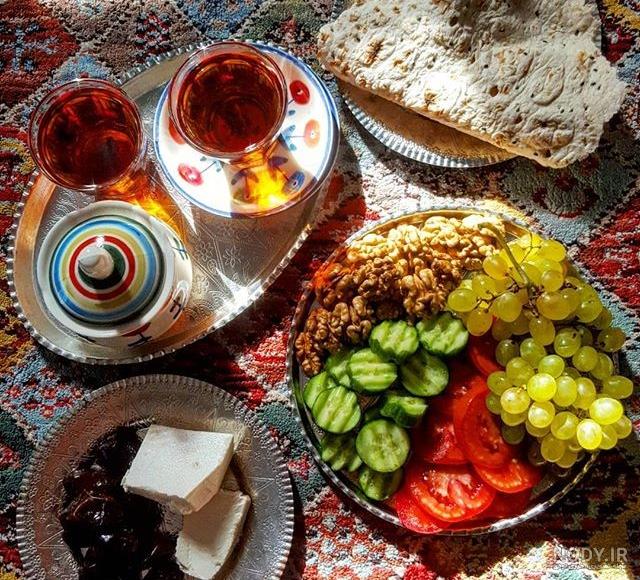 عکس چیدمان و تزیین سفره شام مهمانی + سفره شام ساده